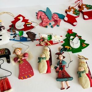 Set of 13 Vintage Christmas Tree Ornaments.